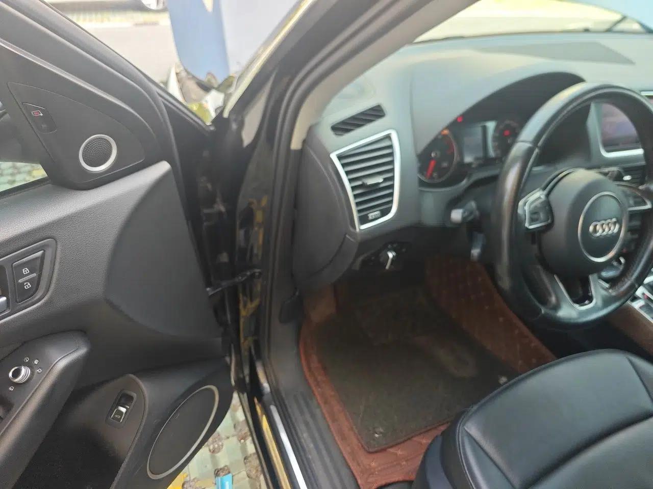 Audi Q5 2015 40 TFSI Comfort Model — миниатюра 16