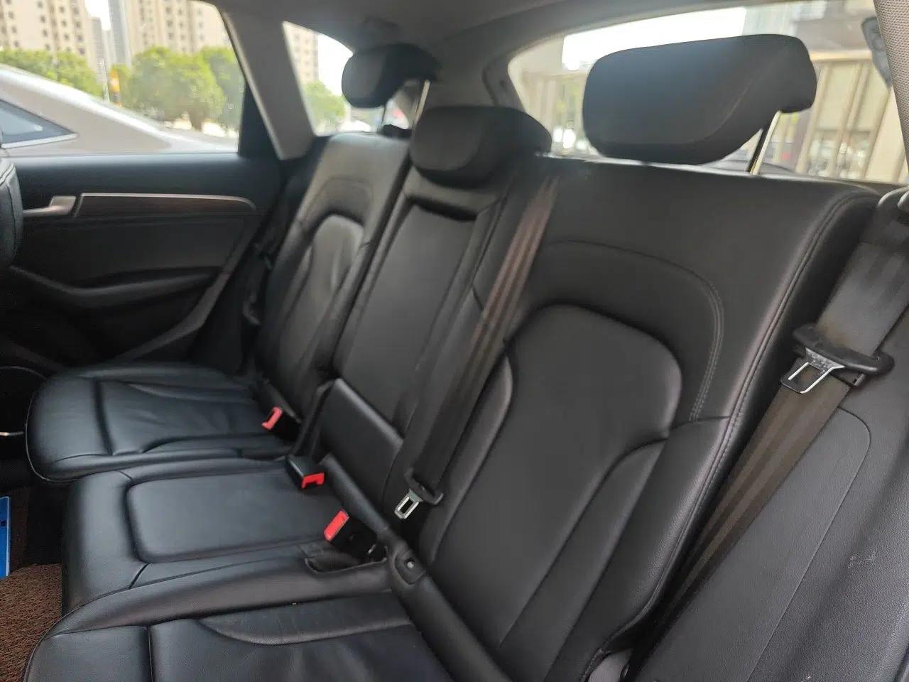 Audi Q5 2015 40 TFSI Comfort Model — миниатюра 17
