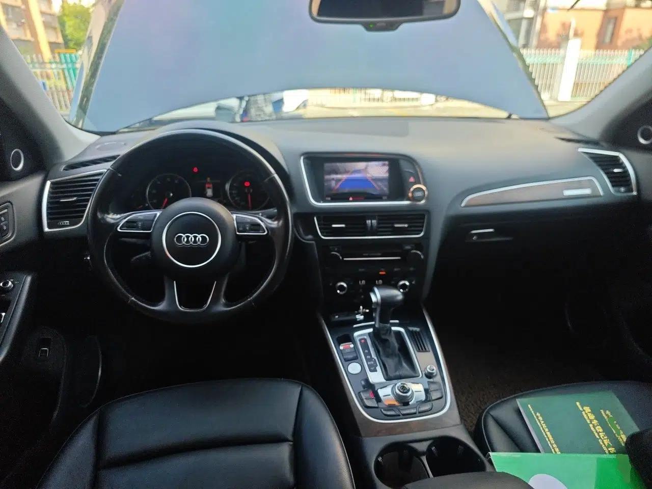 Audi Q5 2015 40 TFSI Comfort Model — миниатюра 9