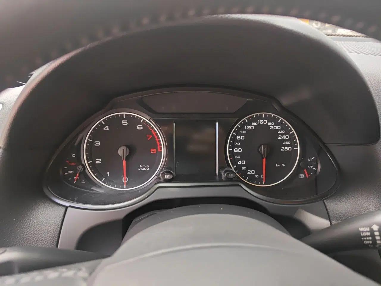 Audi Q5 2011 2.0TFSI Comfort Version — миниатюра 11