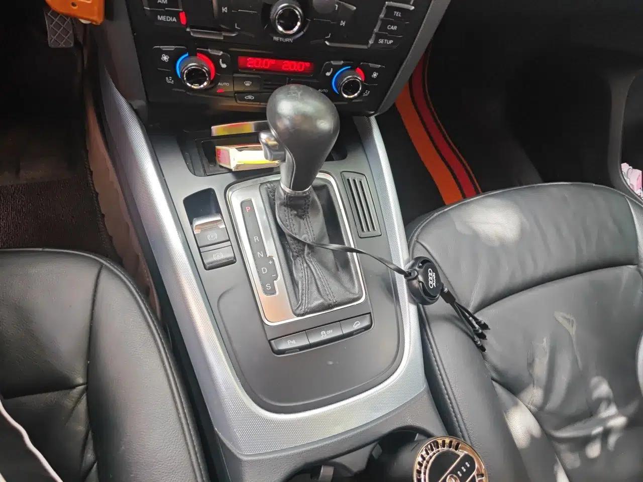 Audi Q5 2011 2.0TFSI Comfort Version — миниатюра 14