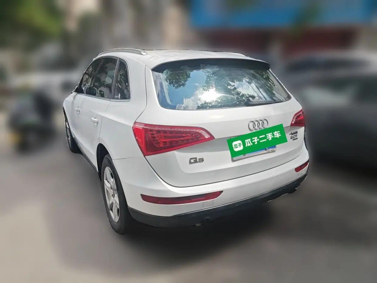 Audi Q5 2011 2.0TFSI Comfort Version — миниатюра 4