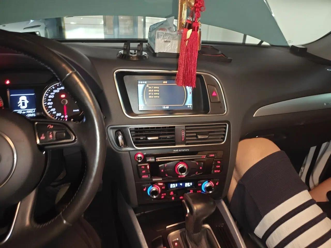 Audi Q5 2015 40 TFSI Technology Edition — миниатюра 12