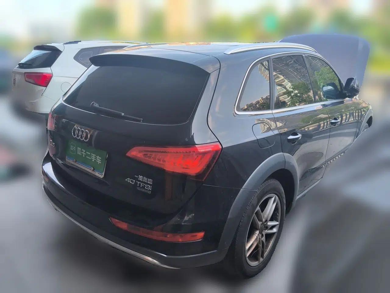 Audi Q5 2018 Collector's Edition 40 TFSI Technology Model — миниатюра 6