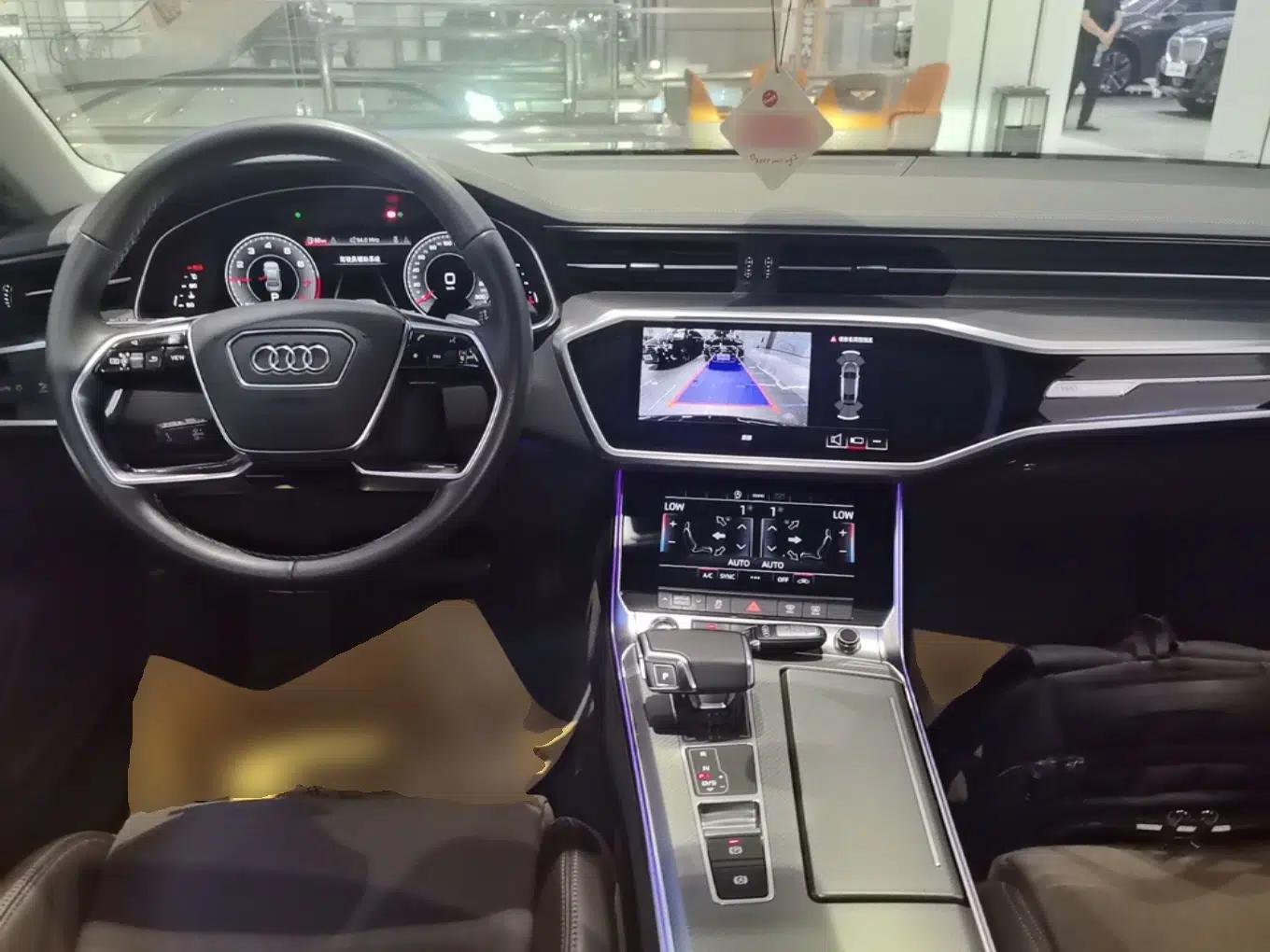 Audi A7L 2024 45TFSI S-line Dream-Building Edition Flow Crystal Package — миниатюра 17