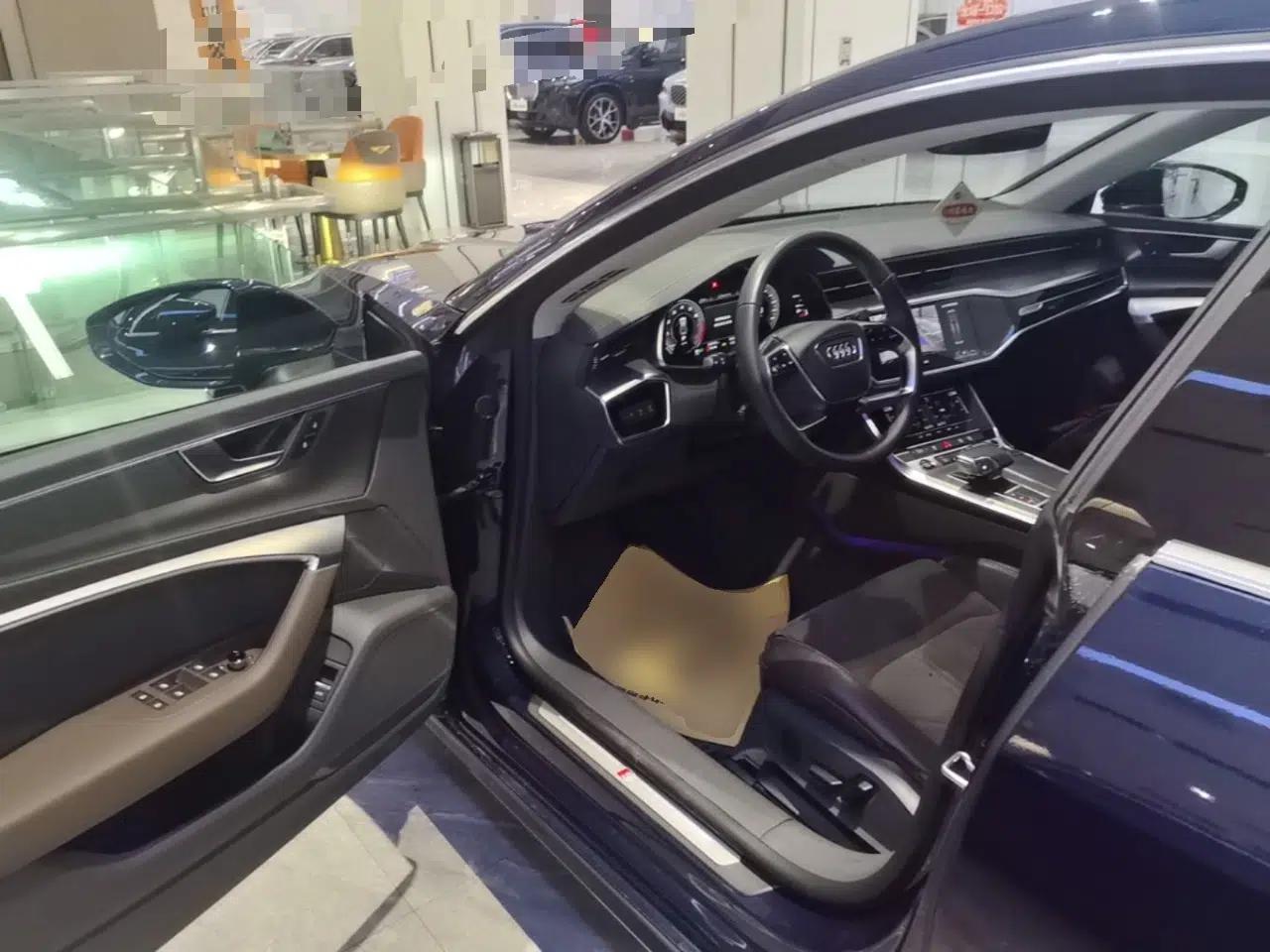 Audi A7L 2024 45TFSI S-line Dream-Building Edition Flow Crystal Package — миниатюра 23