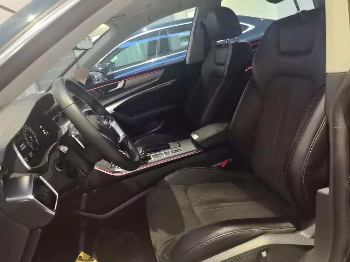 Audi A7L 2024 45TFSI S-line Dream-Building Edition Flow Crystal Package — миниатюра 22
