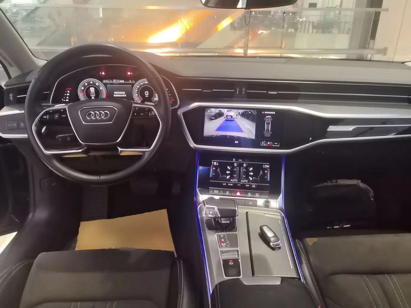 Audi A7L 2024 45TFSI S-line Dream-Building Edition Flow Crystal Package — миниатюра 17