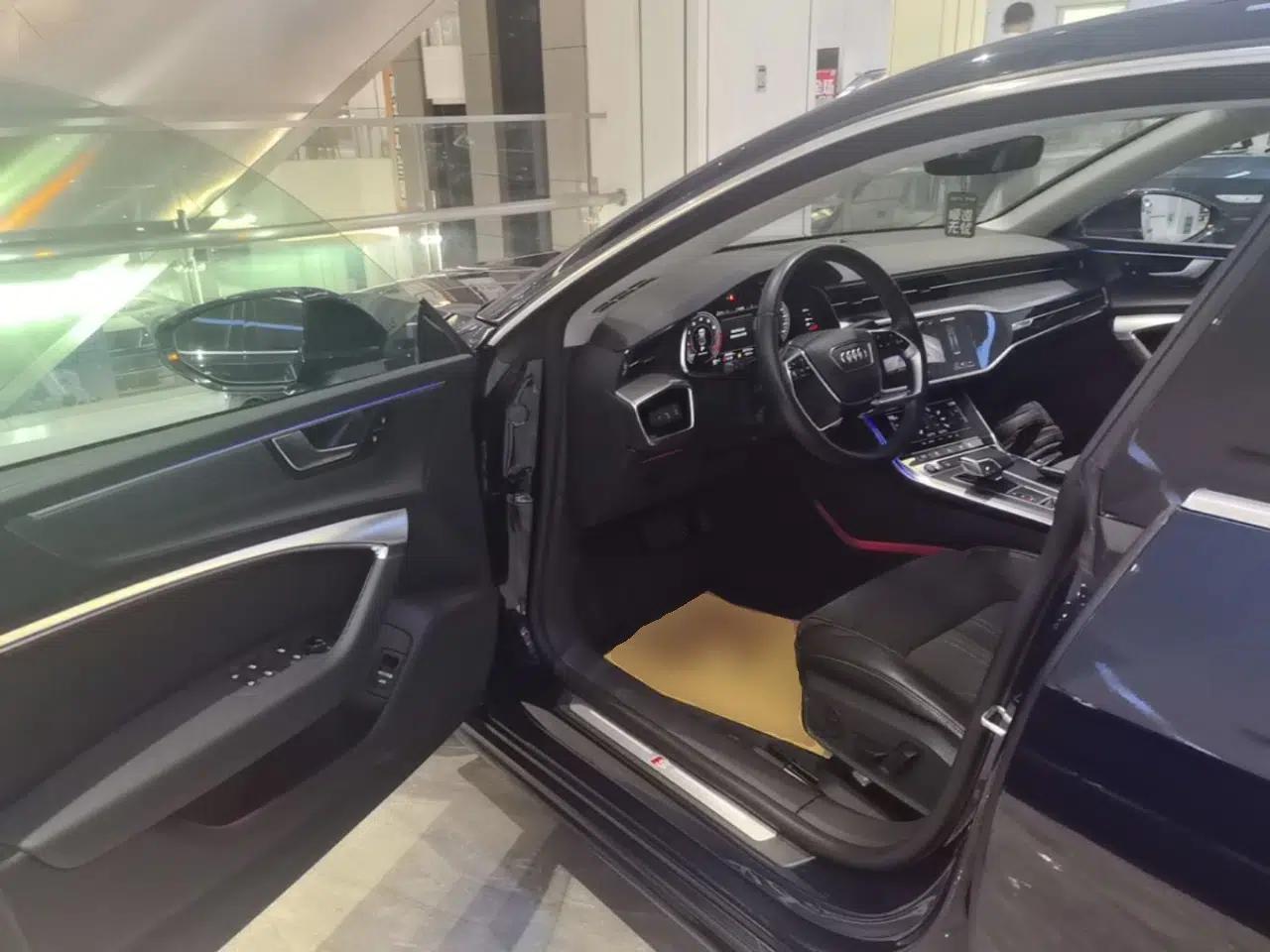 Audi A7L 2024 45TFSI S-line Dream-Building Edition Flow Crystal Package — миниатюра 23