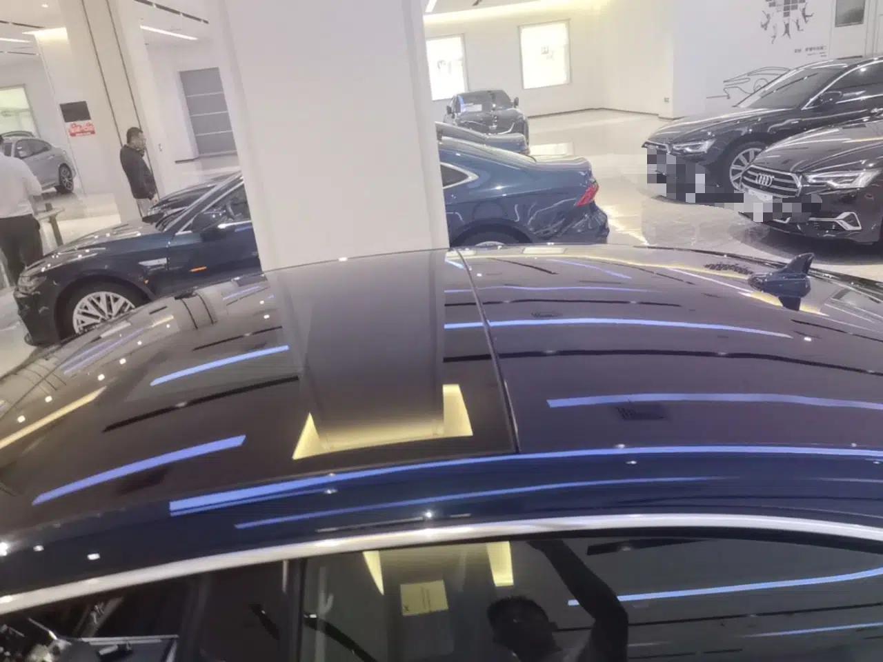 Audi A7L 2024 45TFSI S-line Dream-Building Edition Flow Crystal Package — миниатюра 7