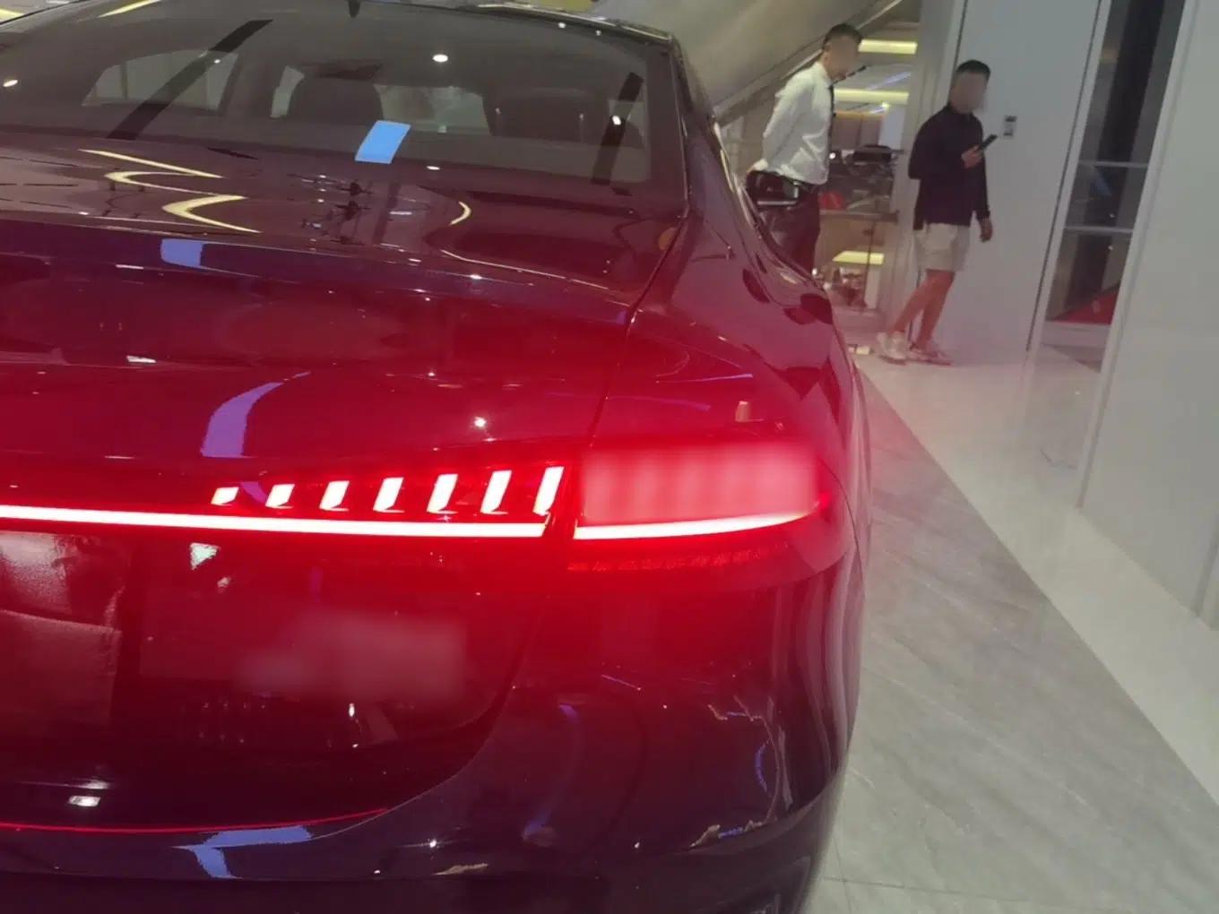 Audi A7L 2024 45TFSI S-line Dream-Building Edition Flow Crystal Package — миниатюра 9
