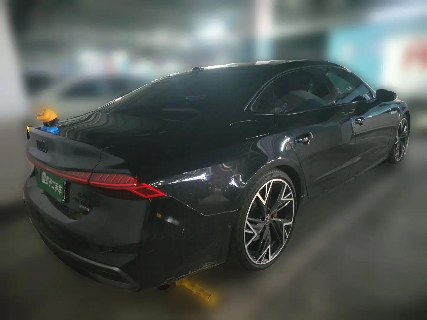Audi A7L 2024 45 TFSI quattro Black Warrior Edition — миниатюра 6