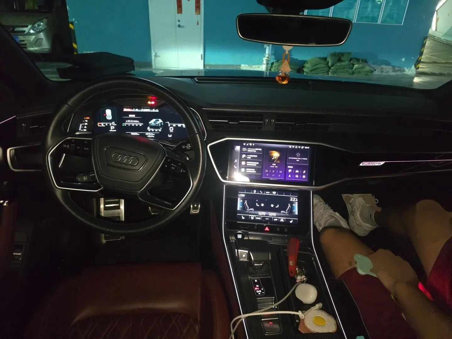 Audi A7L 2024 45 TFSI quattro Black Warrior Edition — миниатюра 9