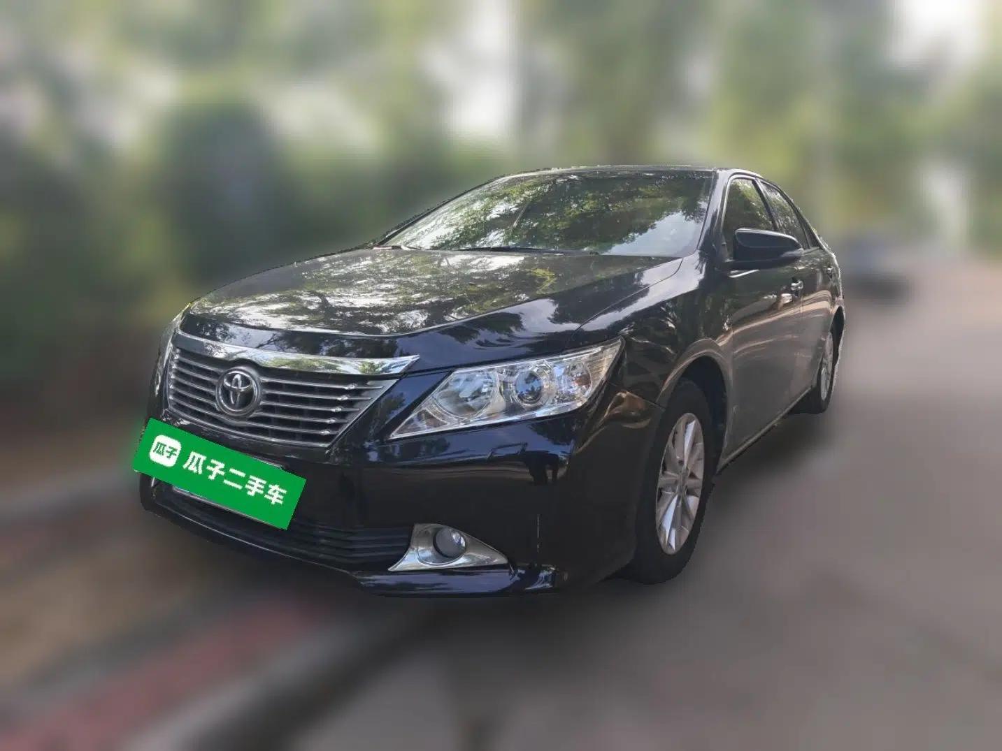Toyota Camry 2012 2.0G Luxury Edition — миниатюра 1