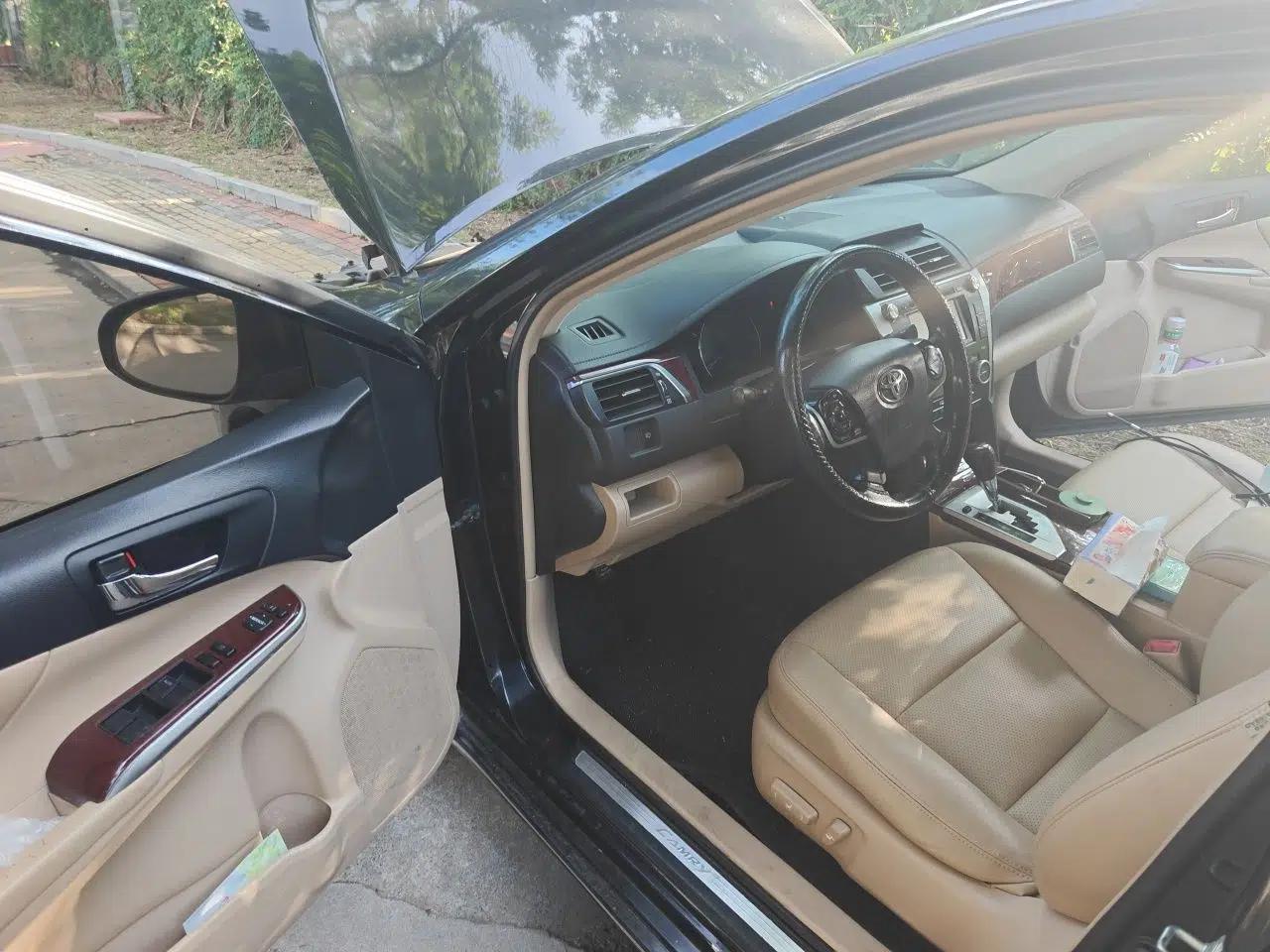 Toyota Camry 2012 2.0G Luxury Edition — миниатюра 16