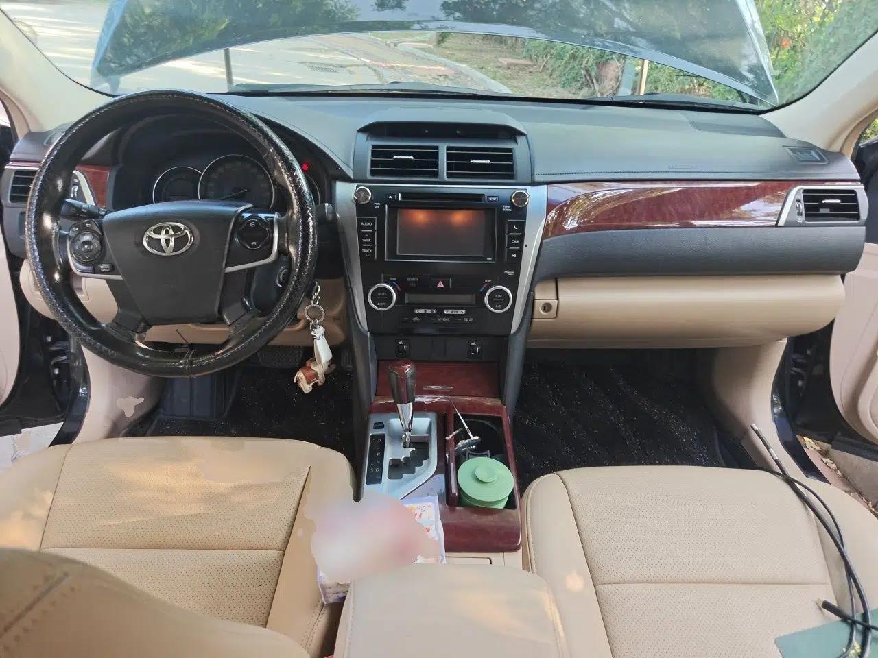 Toyota Camry 2012 2.0G Luxury Edition — миниатюра 9
