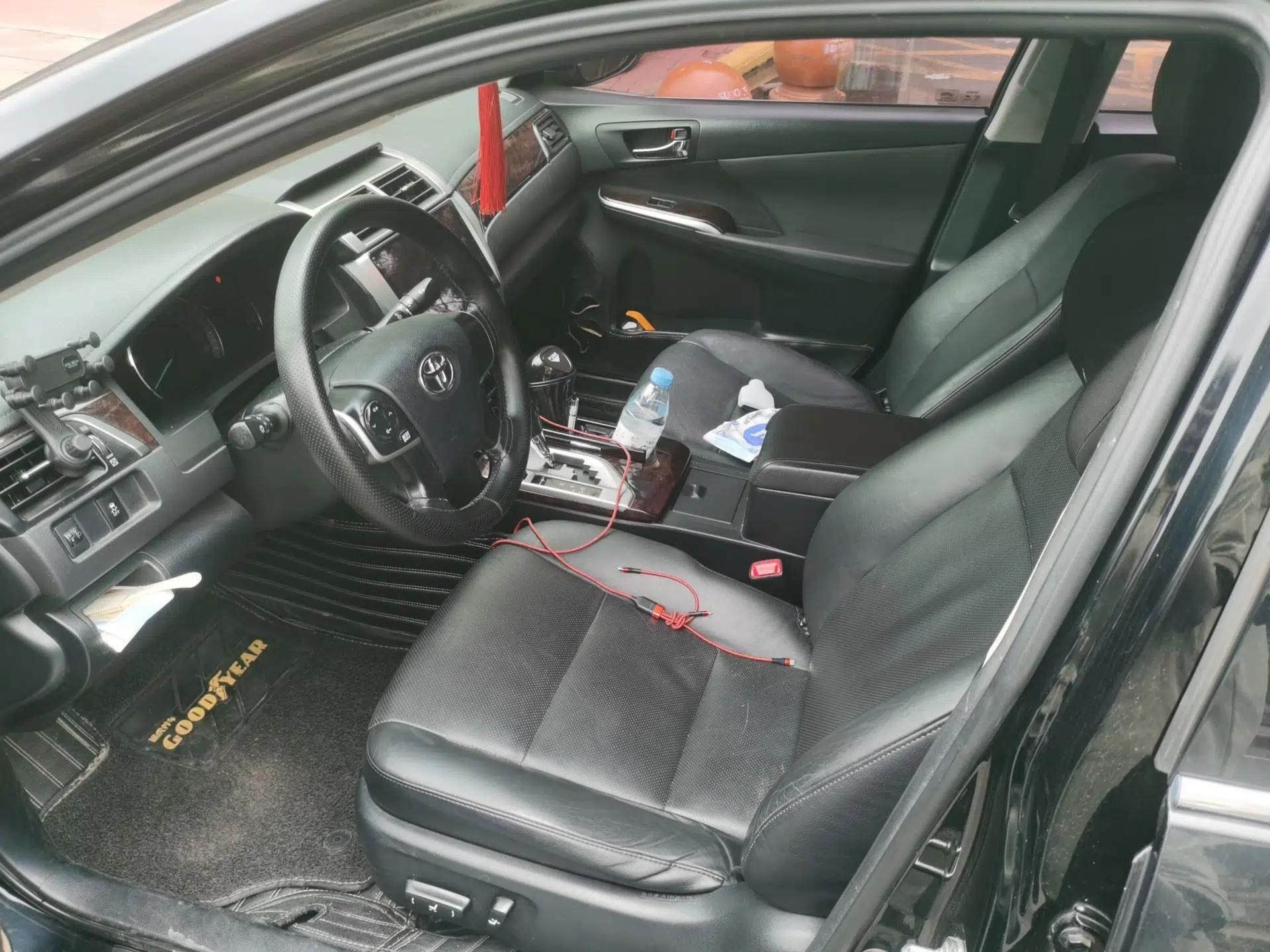 Toyota Camry 2015 2.0G Premier Edition — миниатюра 16