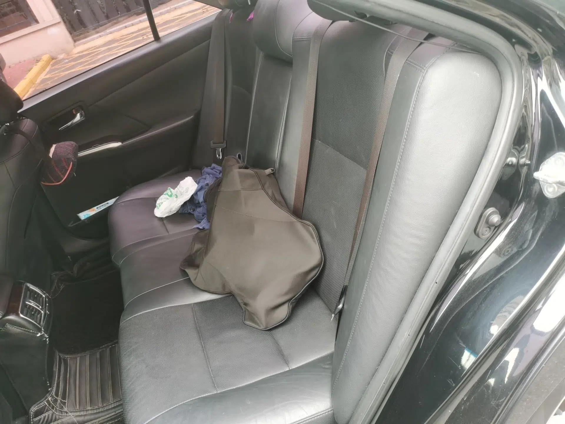 Toyota Camry 2015 2.0G Premier Edition — миниатюра 17
