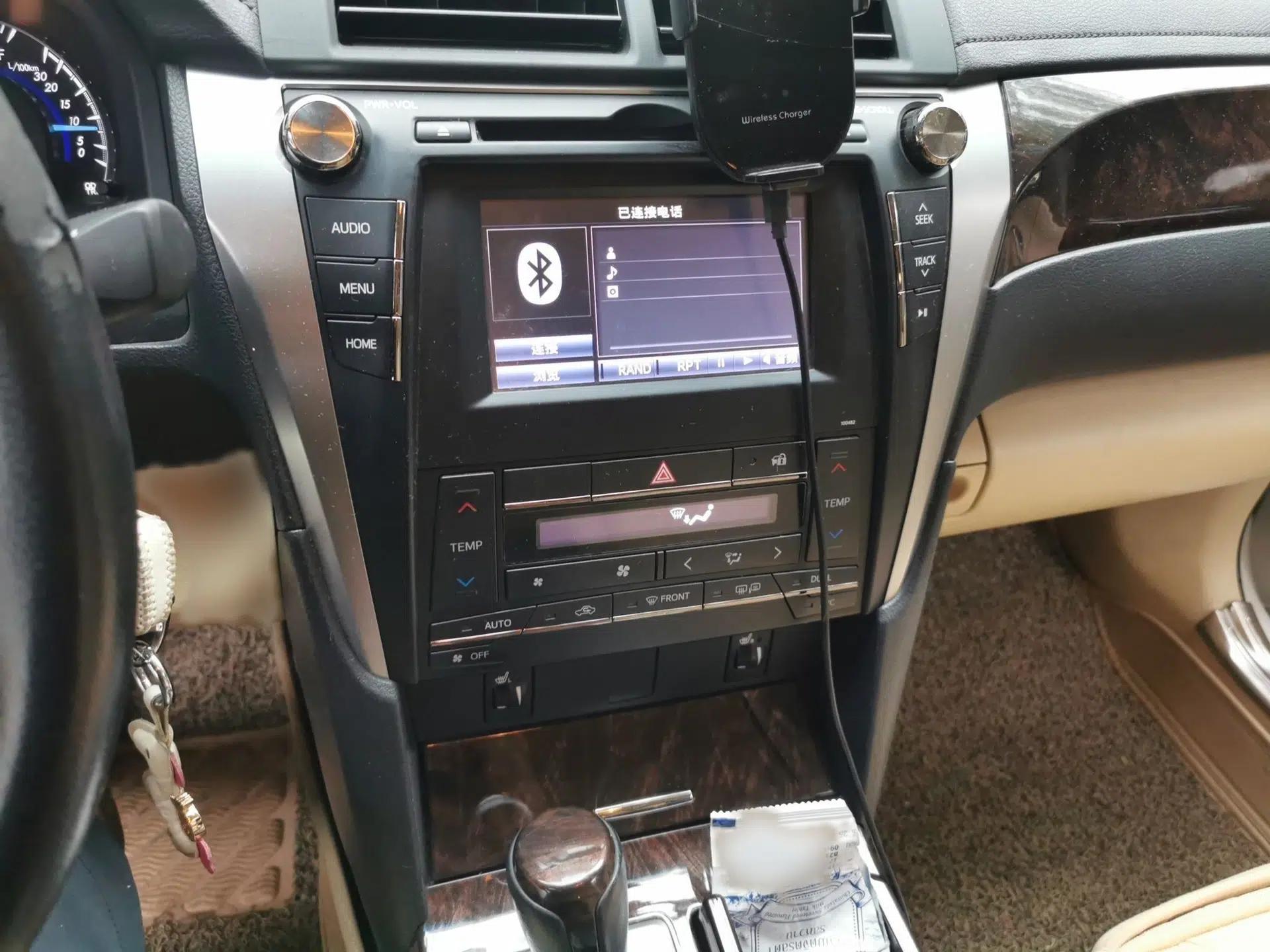 Toyota Camry 2015 2.0G Luxury Edition — миниатюра 12