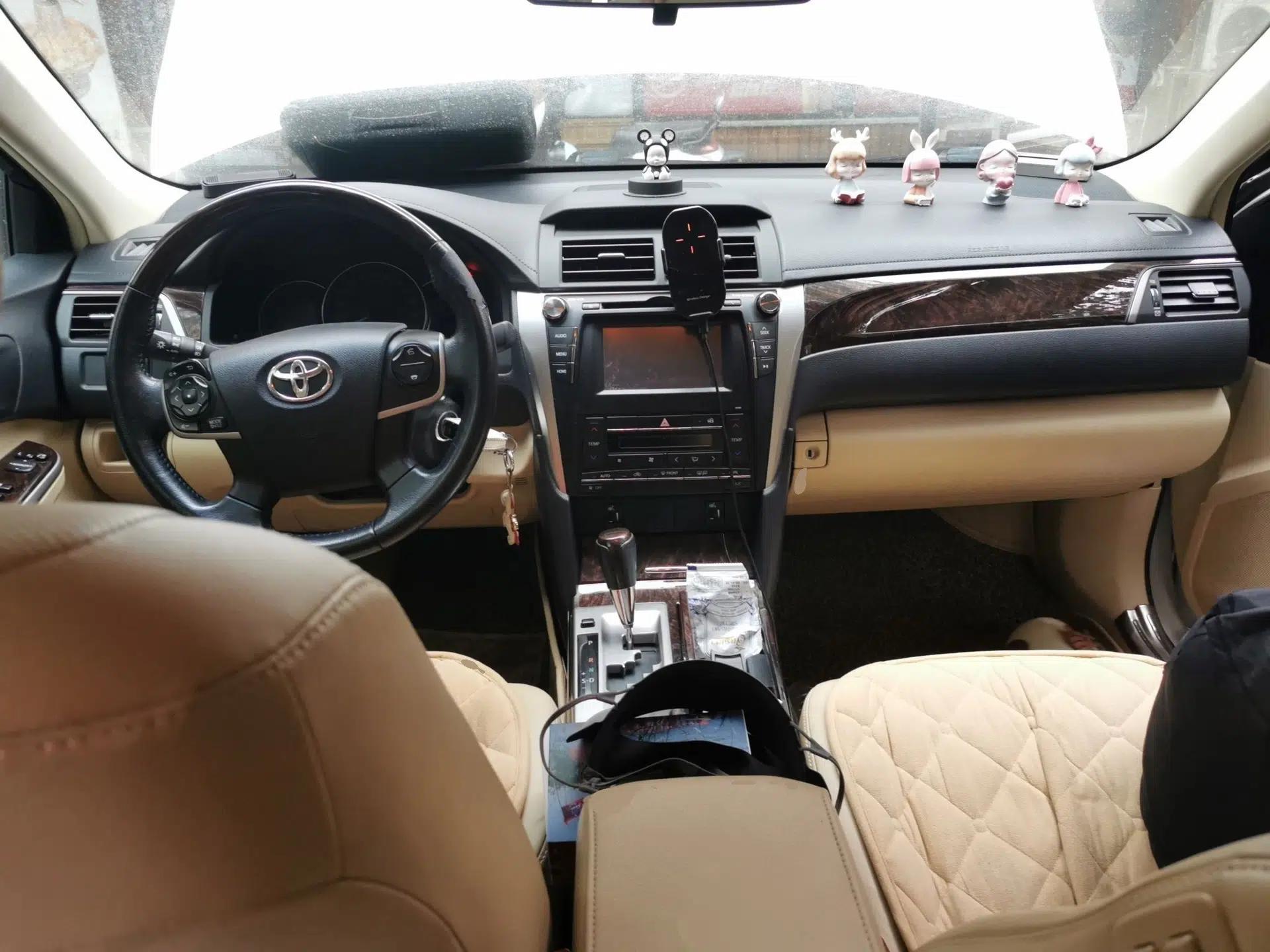 Toyota Camry 2015 2.0G Luxury Edition — миниатюра 18