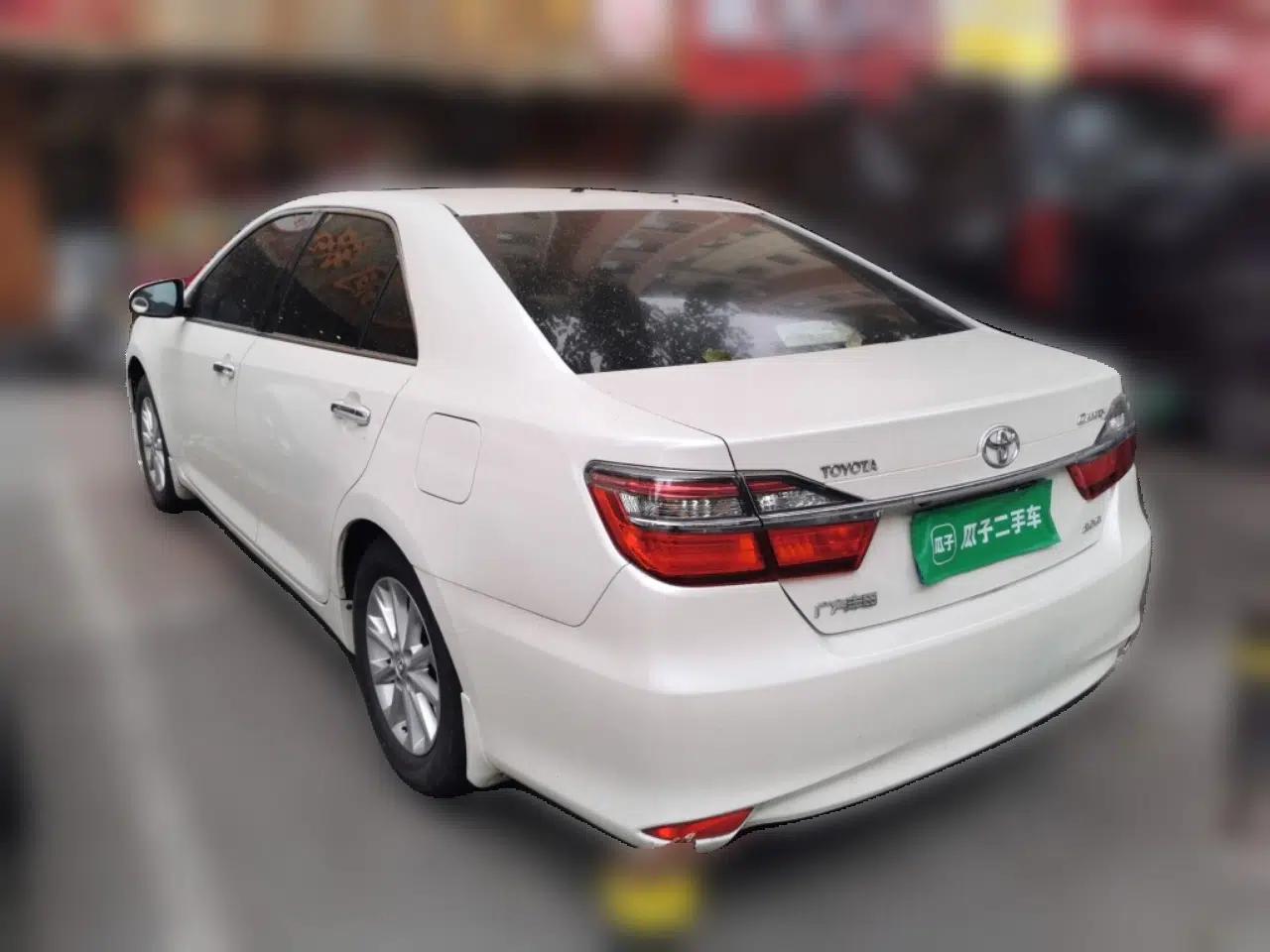 Toyota Camry 2015 2.0G Luxury Edition — миниатюра 4