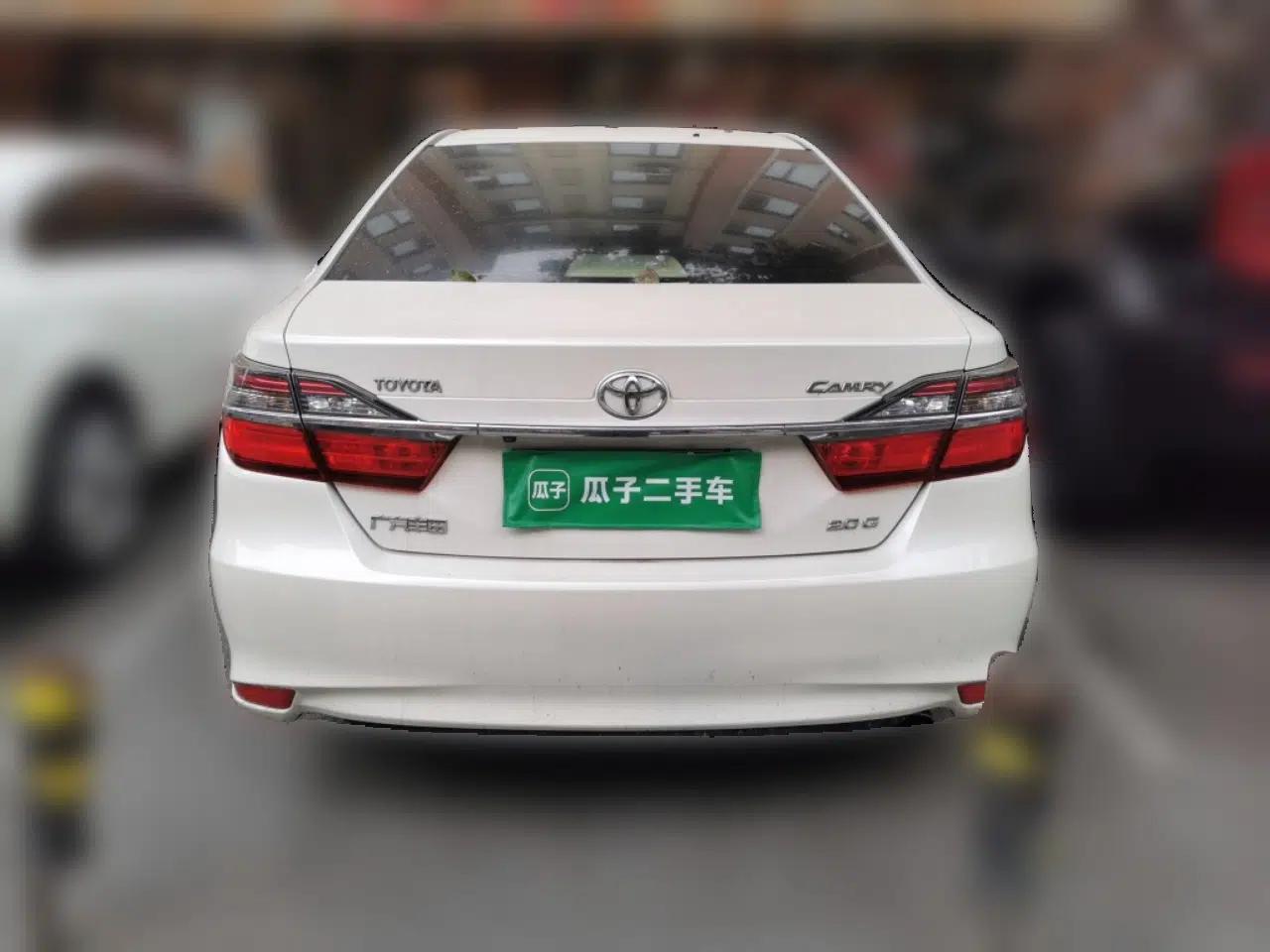 Toyota Camry 2015 2.0G Luxury Edition — миниатюра 5