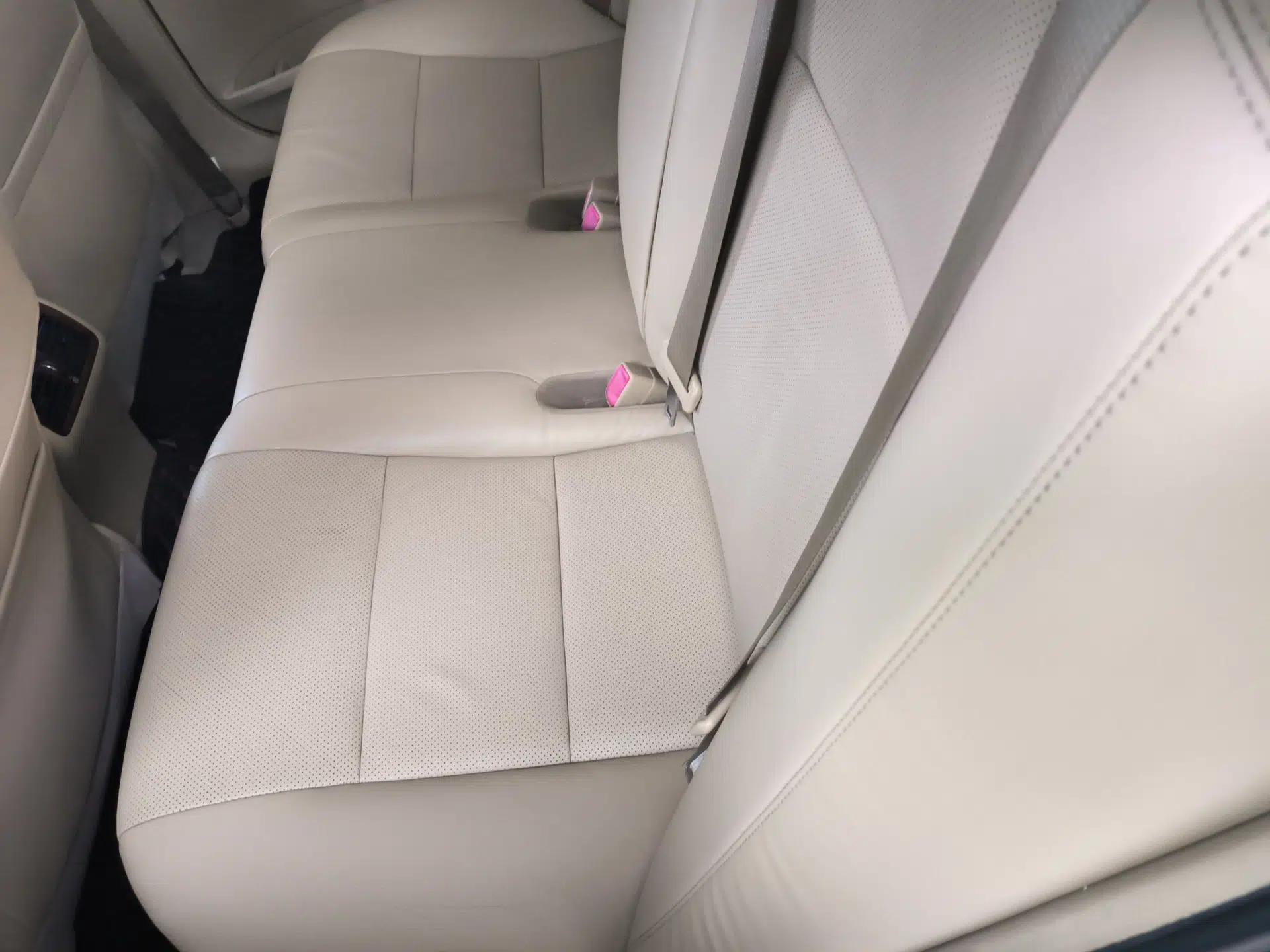 Toyota Camry 2013 2.0G Comfort Edition — миниатюра 20