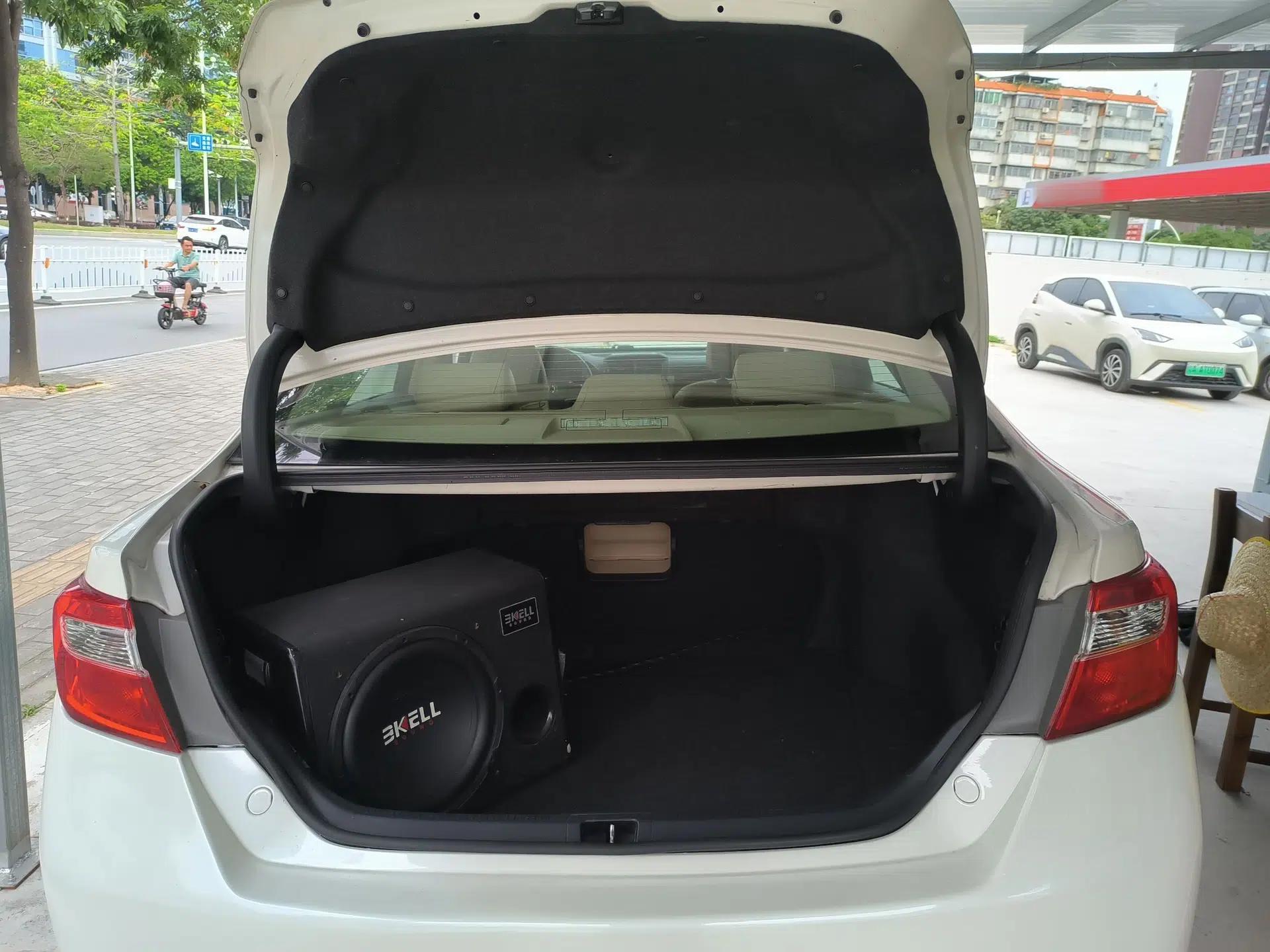 Toyota Camry 2013 2.0G Comfort Edition — миниатюра 22