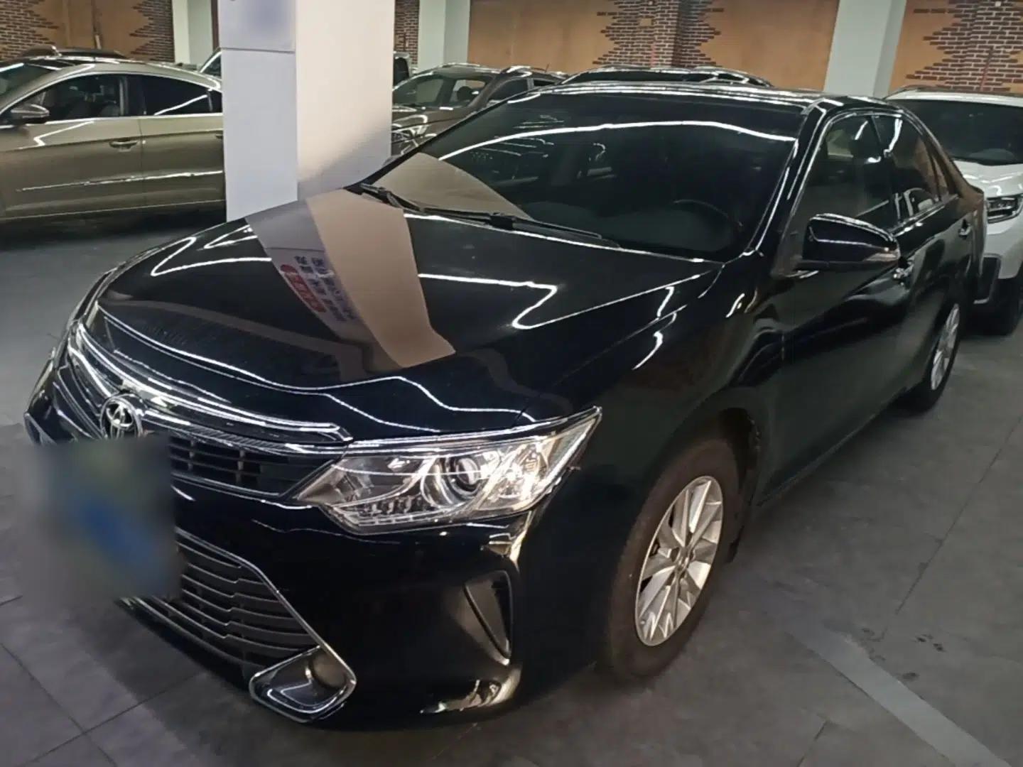Toyota Camry 2015 2.0G Premier Edition — миниатюра 1
