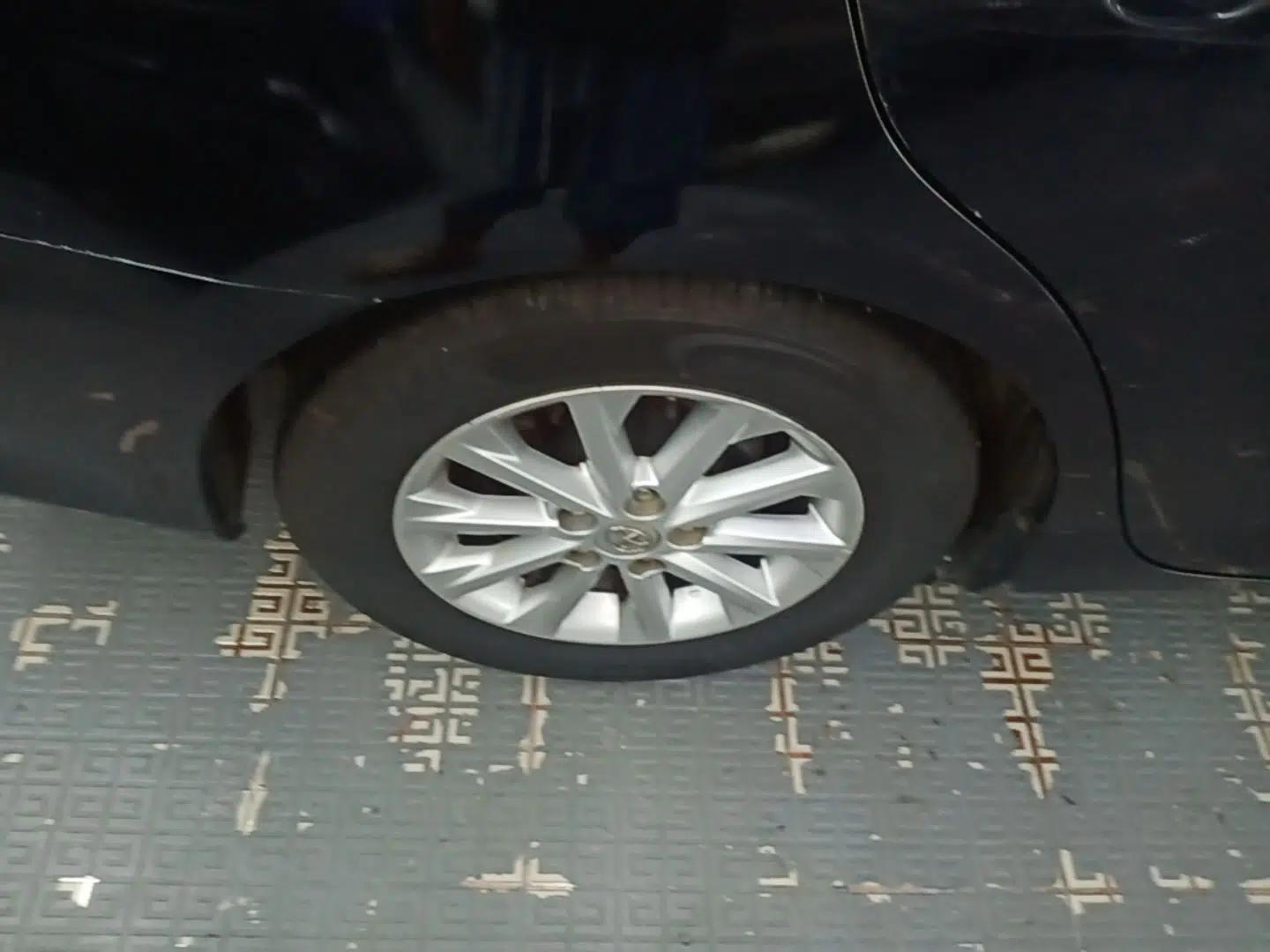 Toyota Camry 2015 2.0G Premier Edition — миниатюра 11
