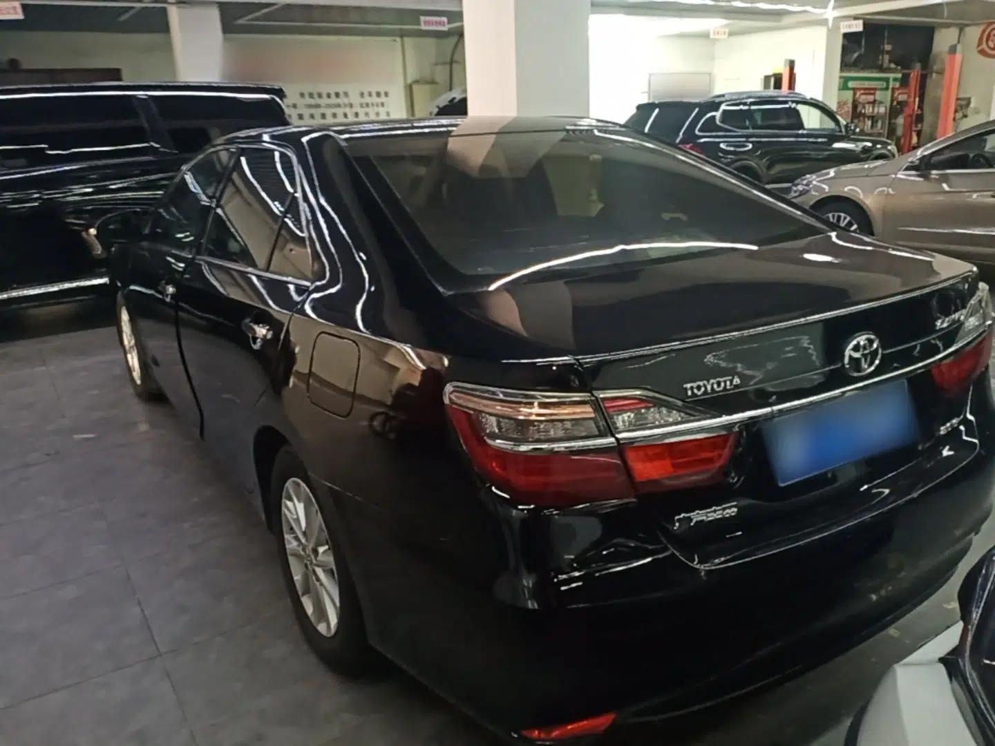 Toyota Camry 2015 2.0G Premier Edition — миниатюра 4