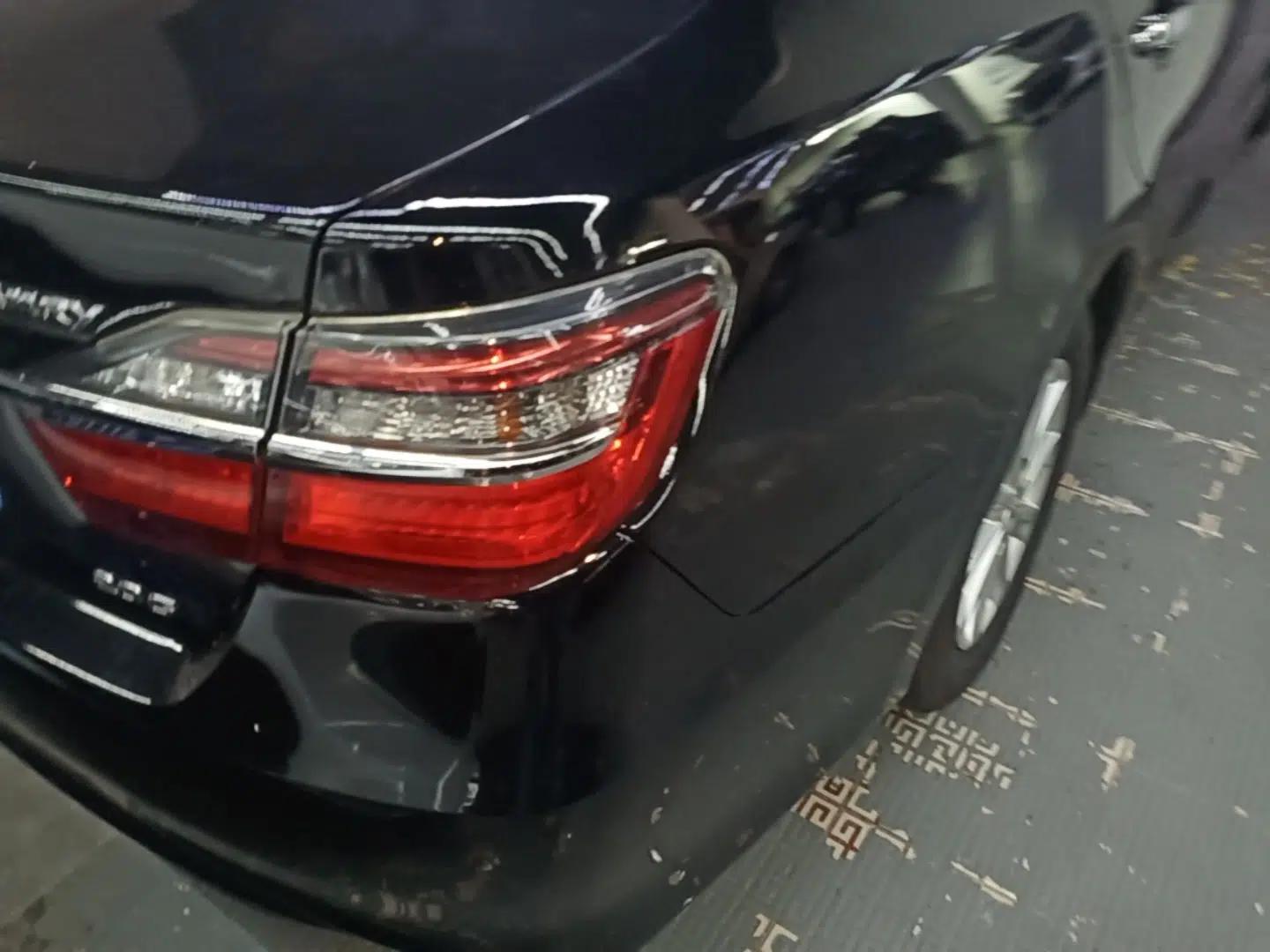 Toyota Camry 2015 2.0G Premier Edition — миниатюра 9