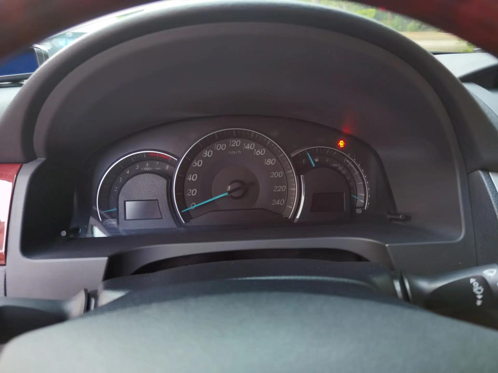 Toyota Camry 2013 2.0G Comfort Edition — миниатюра 11
