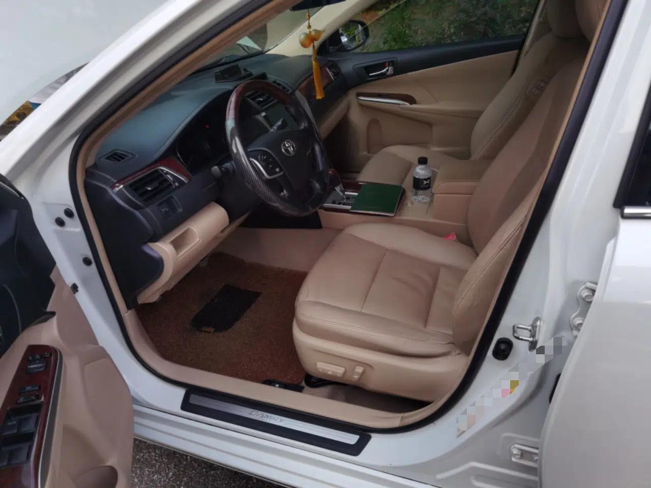 Toyota Camry 2013 2.0G Comfort Edition — миниатюра 16