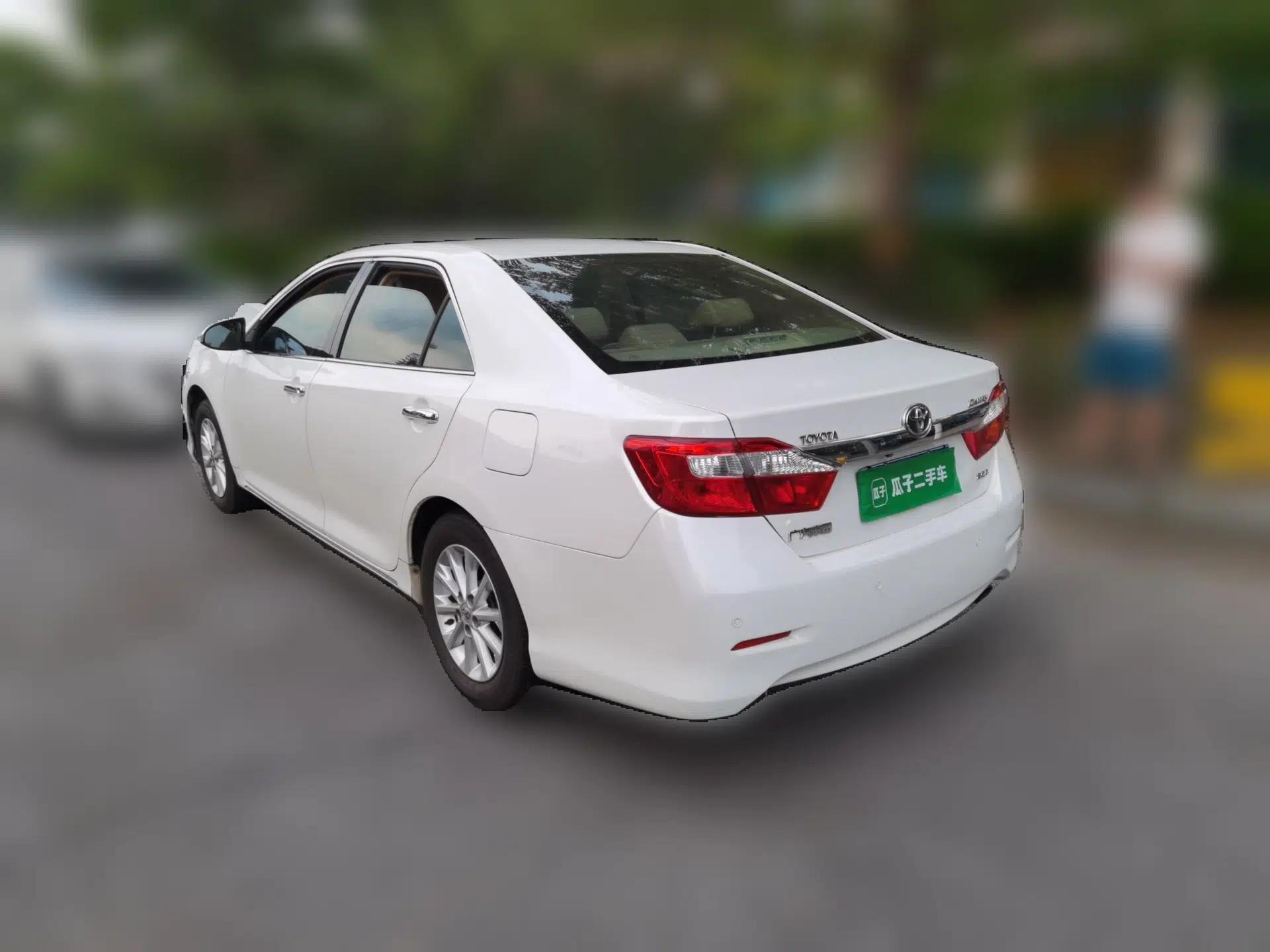 Toyota Camry 2013 2.0G Comfort Edition — миниатюра 4