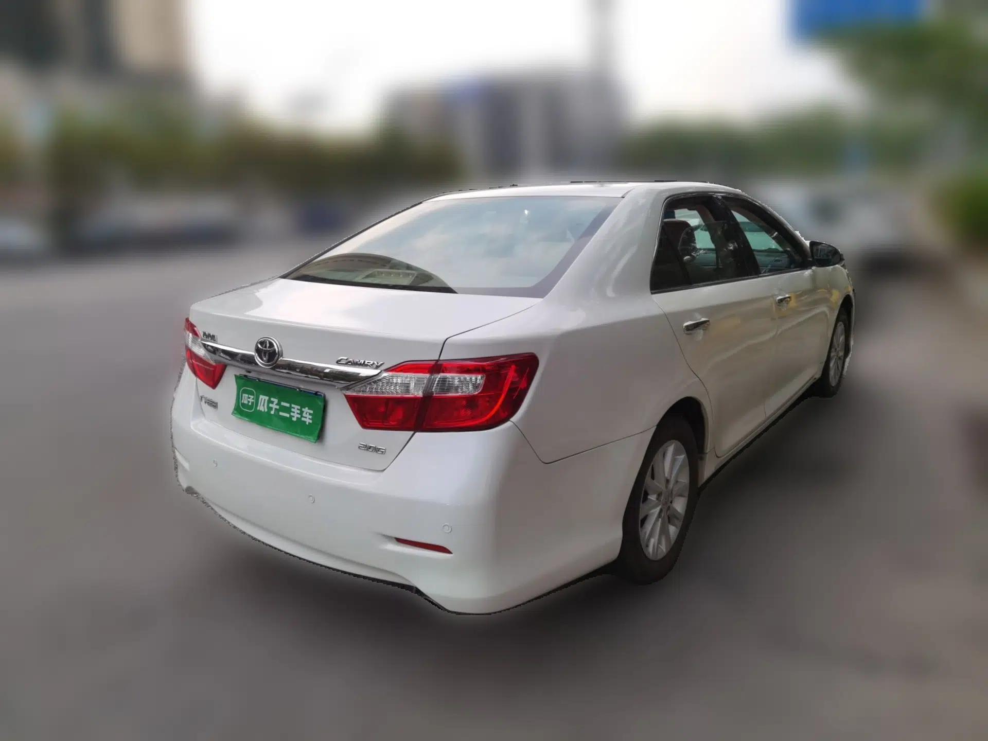 Toyota Camry 2013 2.0G Comfort Edition — миниатюра 6