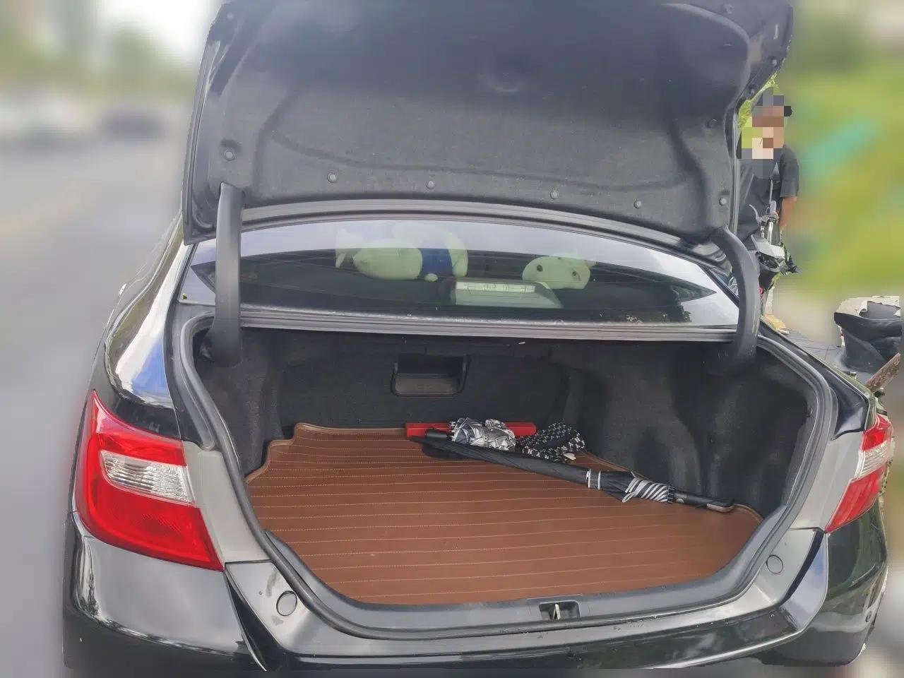 Toyota Camry 2012 Junrui 2.0S Radiant Edition — миниатюра 19