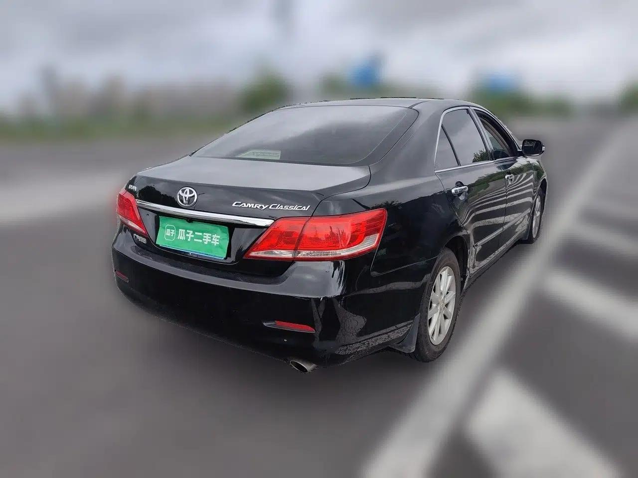 Toyota Camry 2012 200G Classic Luxury Edition — миниатюра 6