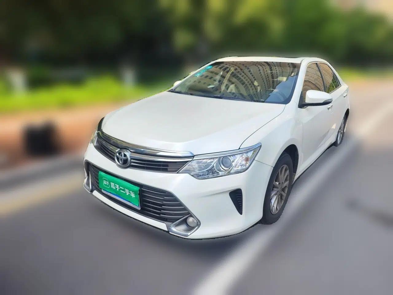 Toyota Camry 2015 2.0G Premier Edition — миниатюра 1