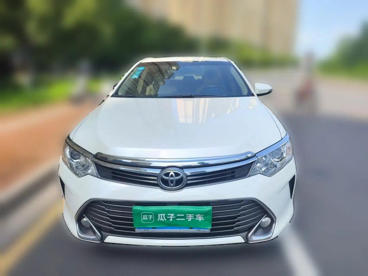 Toyota Camry 2015 2.0G Premier Edition — миниатюра 2