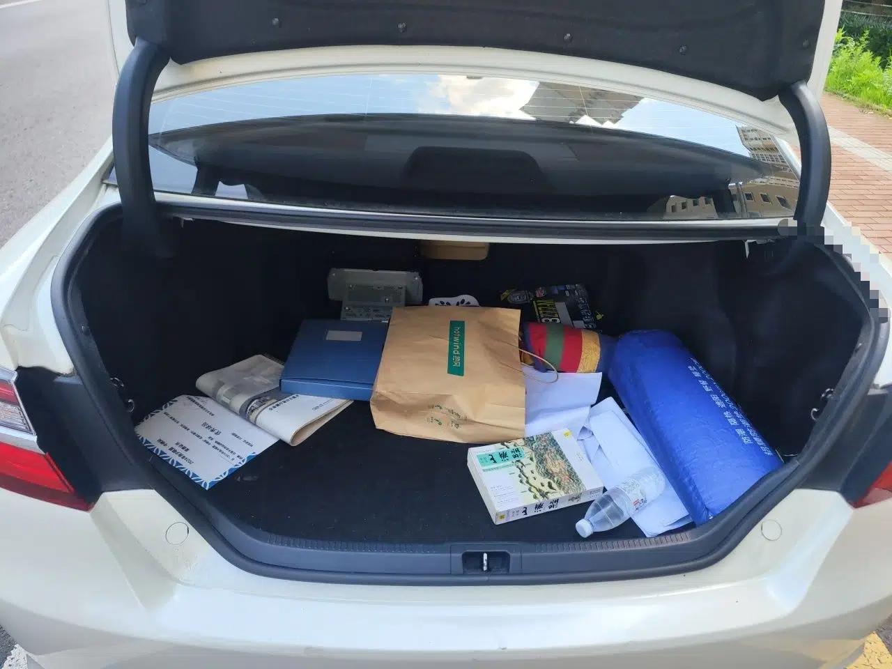 Toyota Camry 2015 2.0G Premier Edition — миниатюра 19