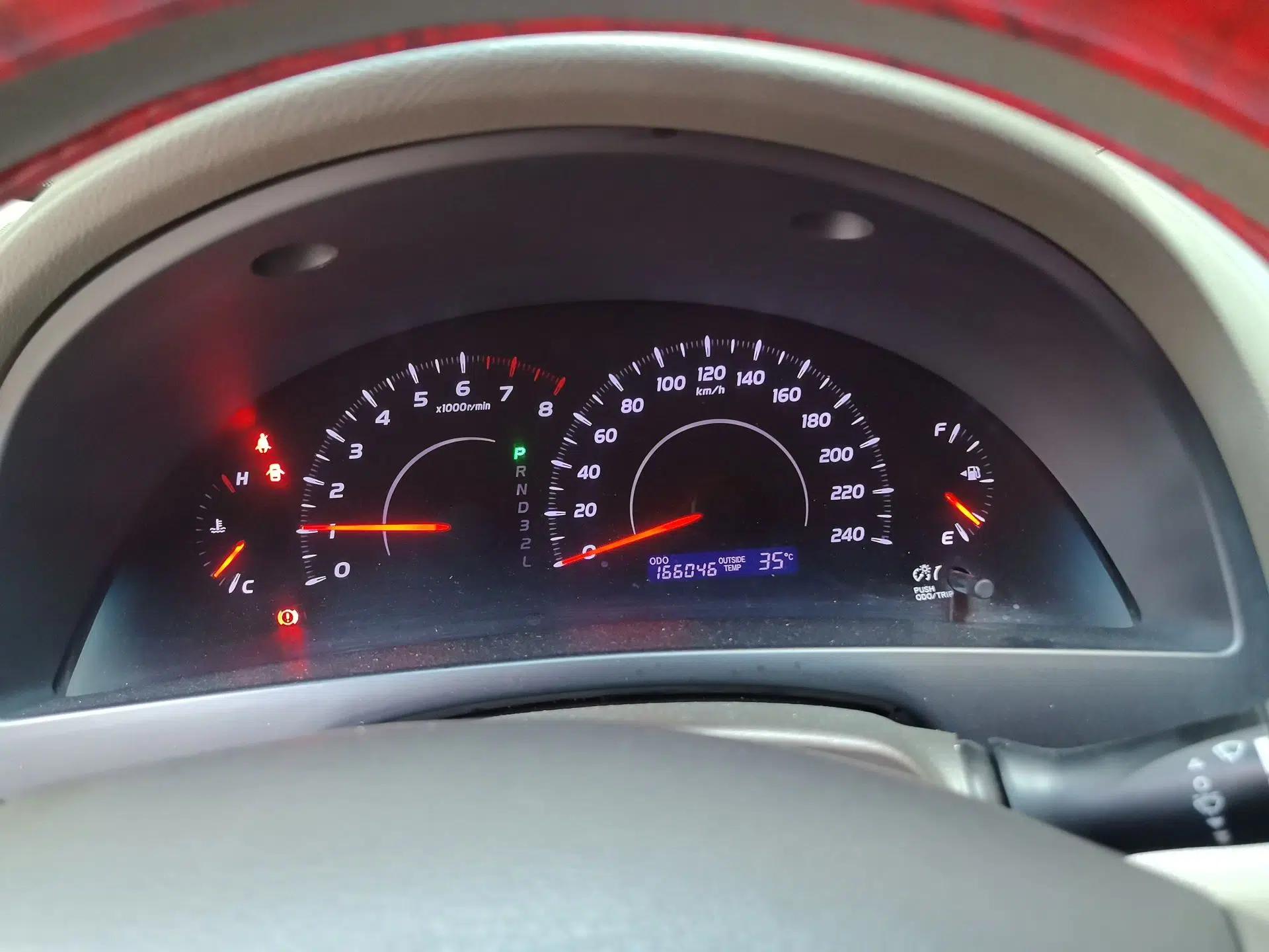 Toyota Camry 2011 200E Elite Sunroof Edition — миниатюра 11