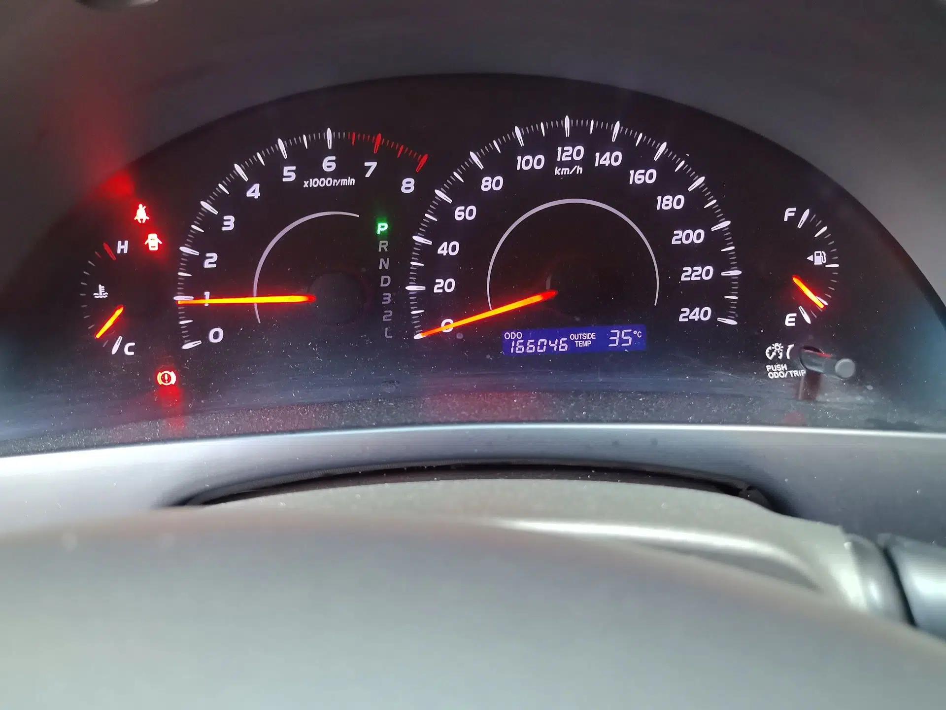 Toyota Camry 2011 200E Elite Sunroof Edition — миниатюра 12