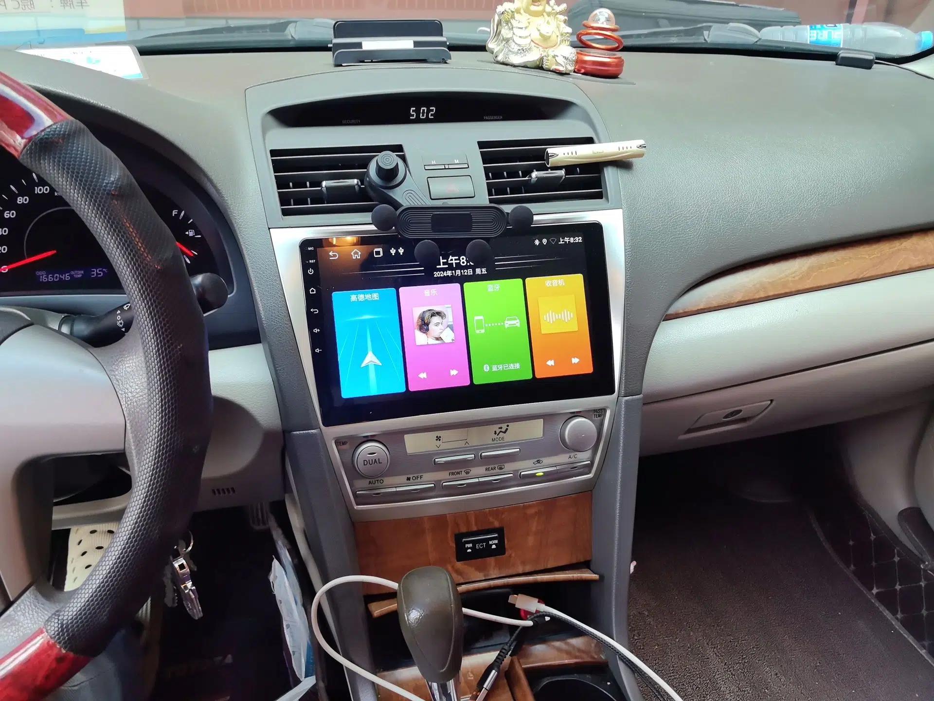 Toyota Camry 2011 200E Elite Sunroof Edition — миниатюра 13