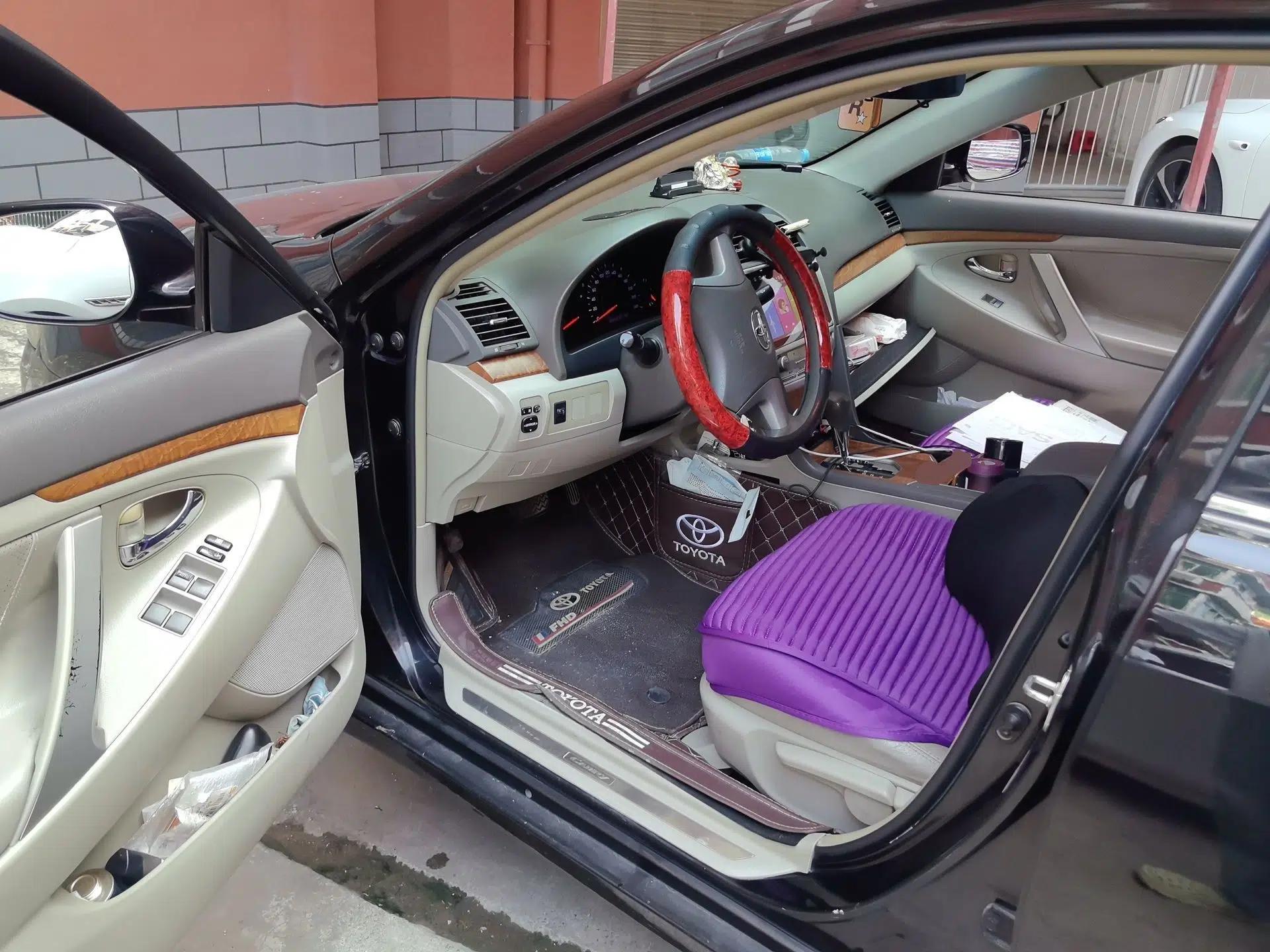 Toyota Camry 2011 200E Elite Sunroof Edition — миниатюра 16