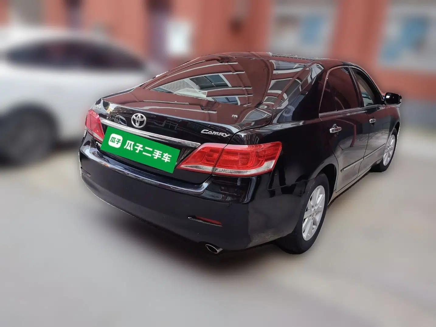 Toyota Camry 2011 200E Elite Sunroof Edition — миниатюра 6