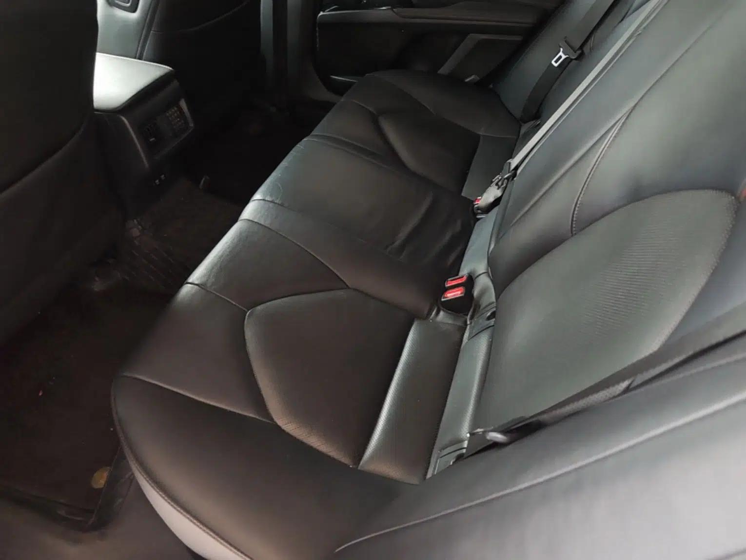 Toyota Camry 2018 2.5G Luxury Edition — миниатюра 20
