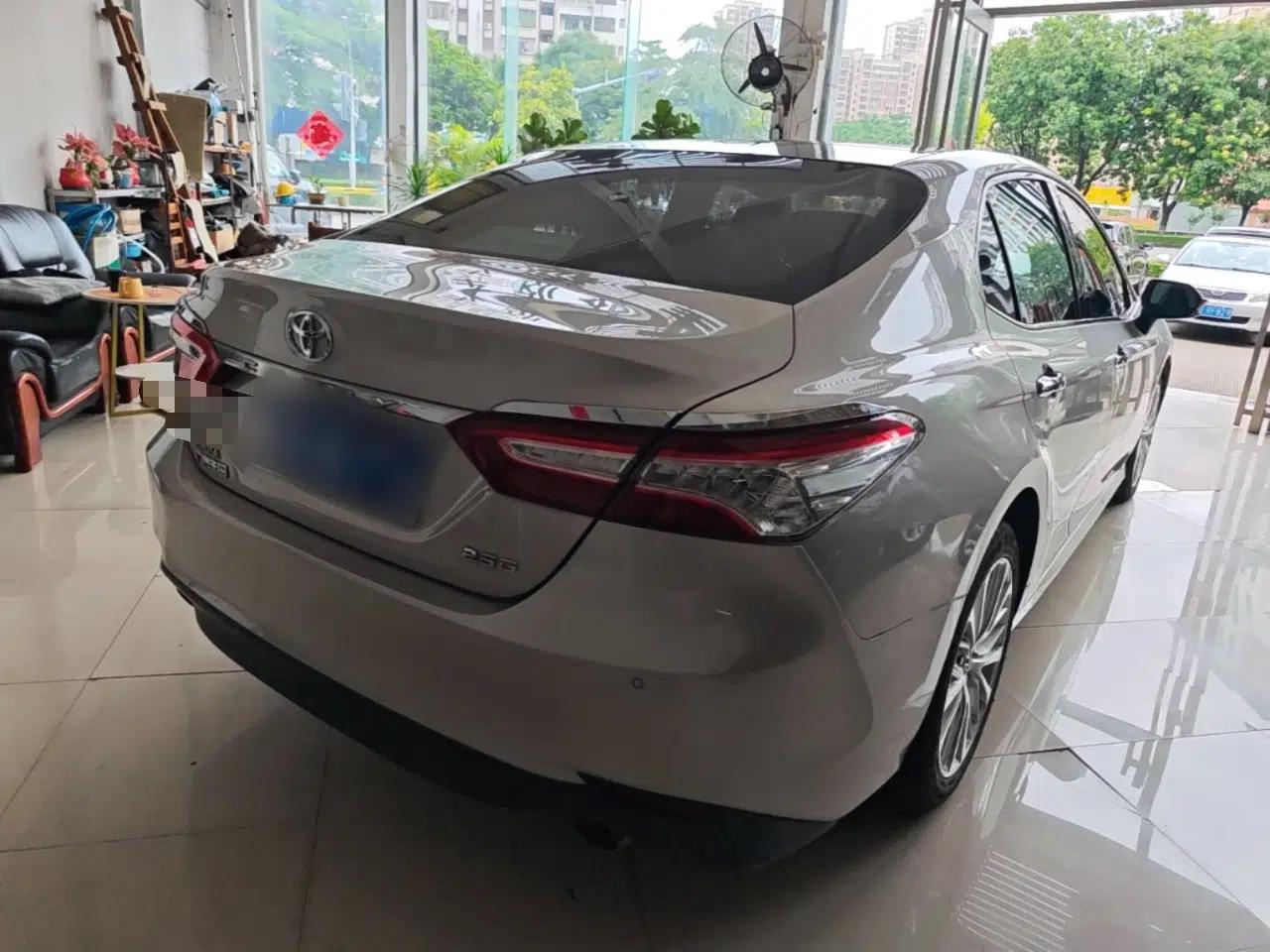 Toyota Camry 2018 2.5G Luxury Edition — миниатюра 6