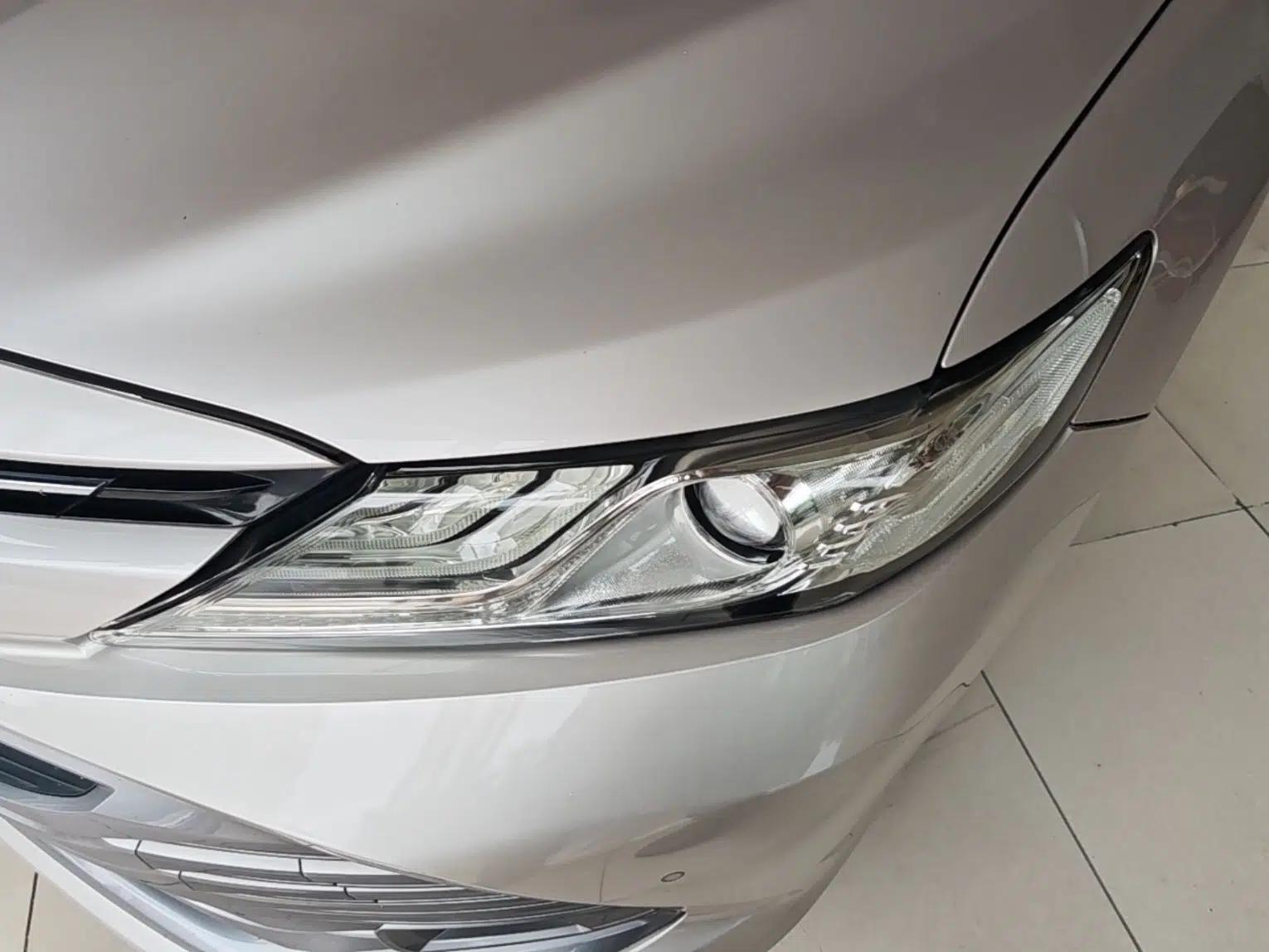 Toyota Camry 2018 2.5G Luxury Edition — миниатюра 8