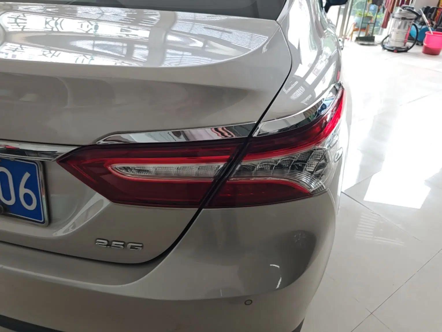 Toyota Camry 2018 2.5G Luxury Edition — миниатюра 9